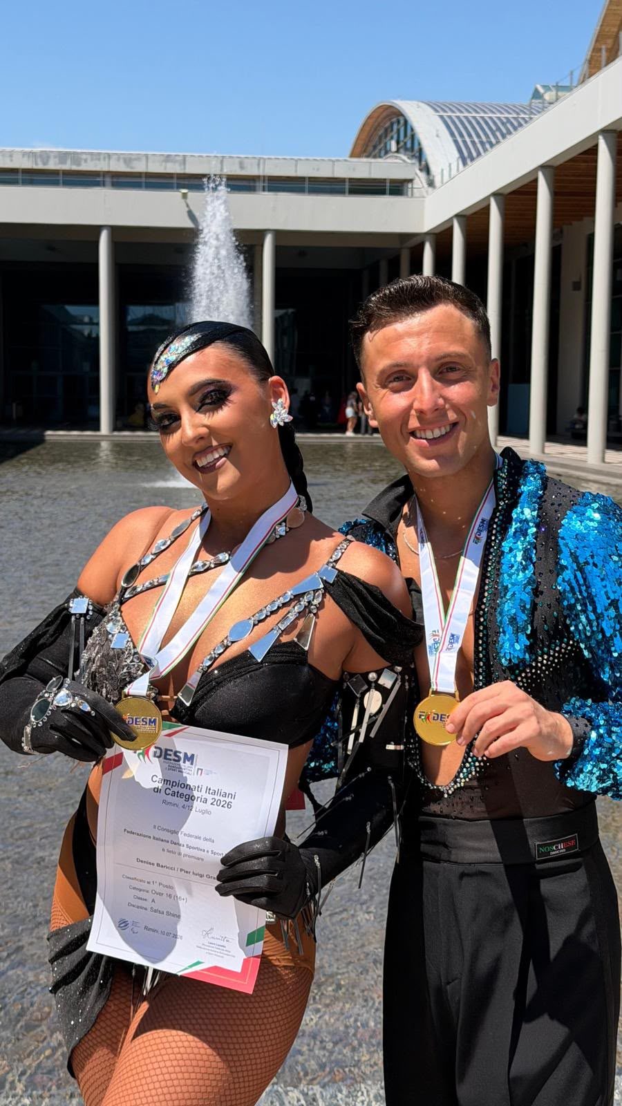 Una coppia della scuola con le medaglie ai Campionati Italiani di Rimini
